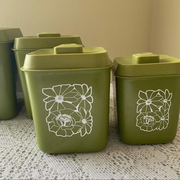 •Vintage• Green Floral Square Canisters; Plastic, Set of 4 - Retro Kitchen - Picture 9 of 15